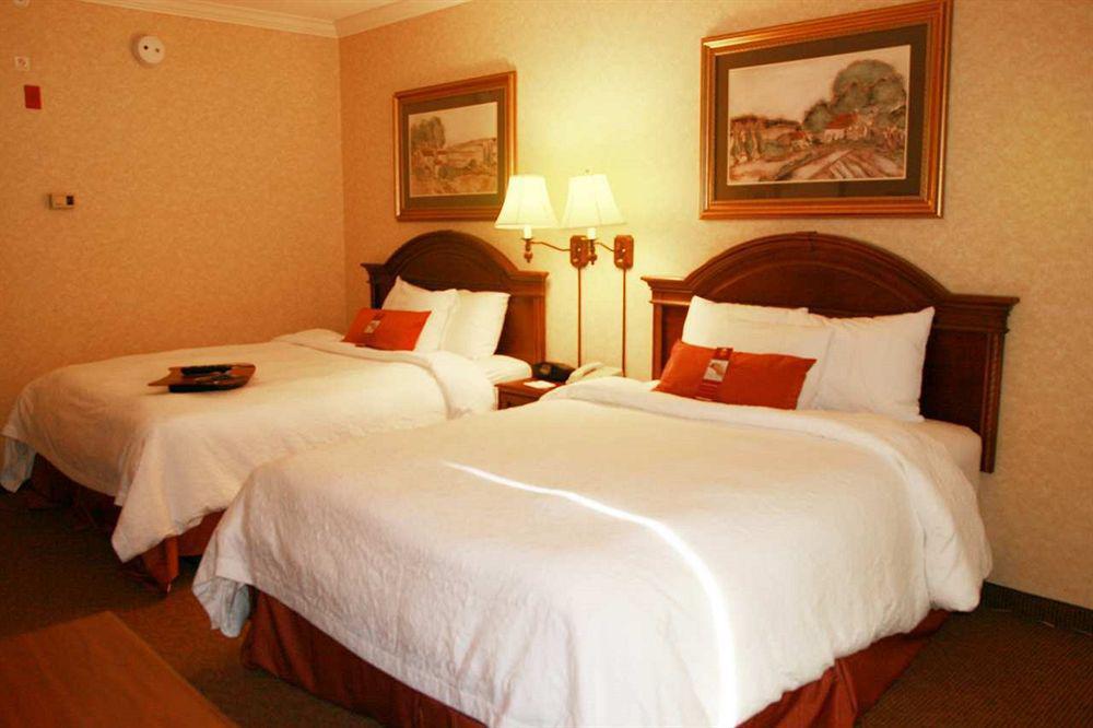 Hampton Inn Coventry-Warwick Area Pokoj fotografie